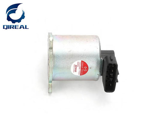 Excavator Spare Parts SK200-8 J05E Excavator EGR Valve 25620-E0133 135000-7303